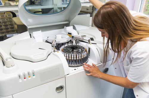 Radioimmunoassay blood test machine